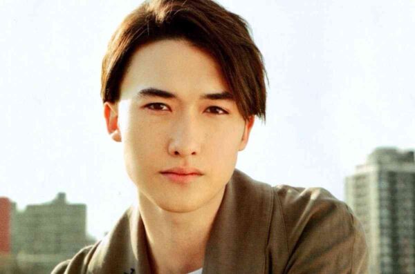 マリウス葉の脱退理由は病気？活動休止後も体調戻らずか？