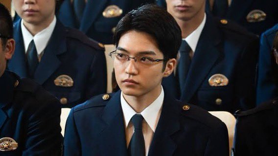 なにわ男子 西畑大吾の私服・靴・メガネのブランドが凄かった!