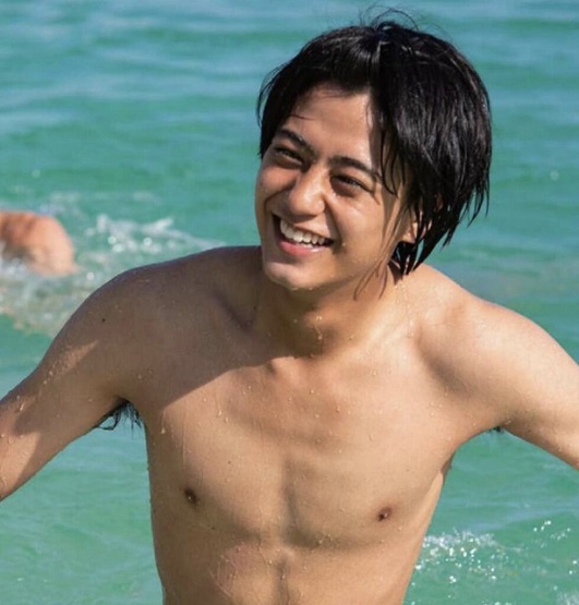 キンプリ(king&prince)髙橋海人の筋肉・特に腹筋がすごいのはダンスの影響?いつから割れてる?