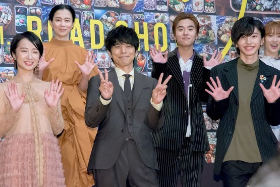 なにわ男子 道枝駿佑の特技はギター弾き語り?ギターのメーカーや種類は?