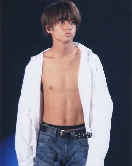 キンプリ(king&prince)髙橋海人の筋肉・特に腹筋がすごいのはダンスの影響?いつから割れてる?