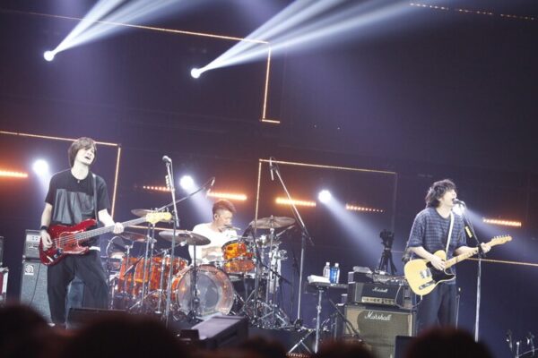 back numberのデビューのきっかけは?デビュー前、インディーズ時代についても解説!