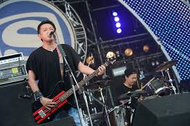 10-FEETのNAOKIについて！ベースがかなりうまい実力派？経歴など調査してみた！