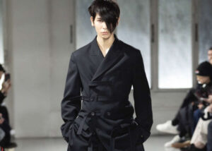 スノーマン(snowman)ラウールがパリコレ2024でヨウジヤマモトのモデルに!